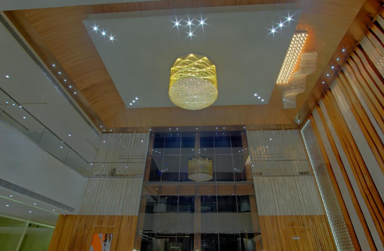 Hotel Sayaji Morbi Exterior foto