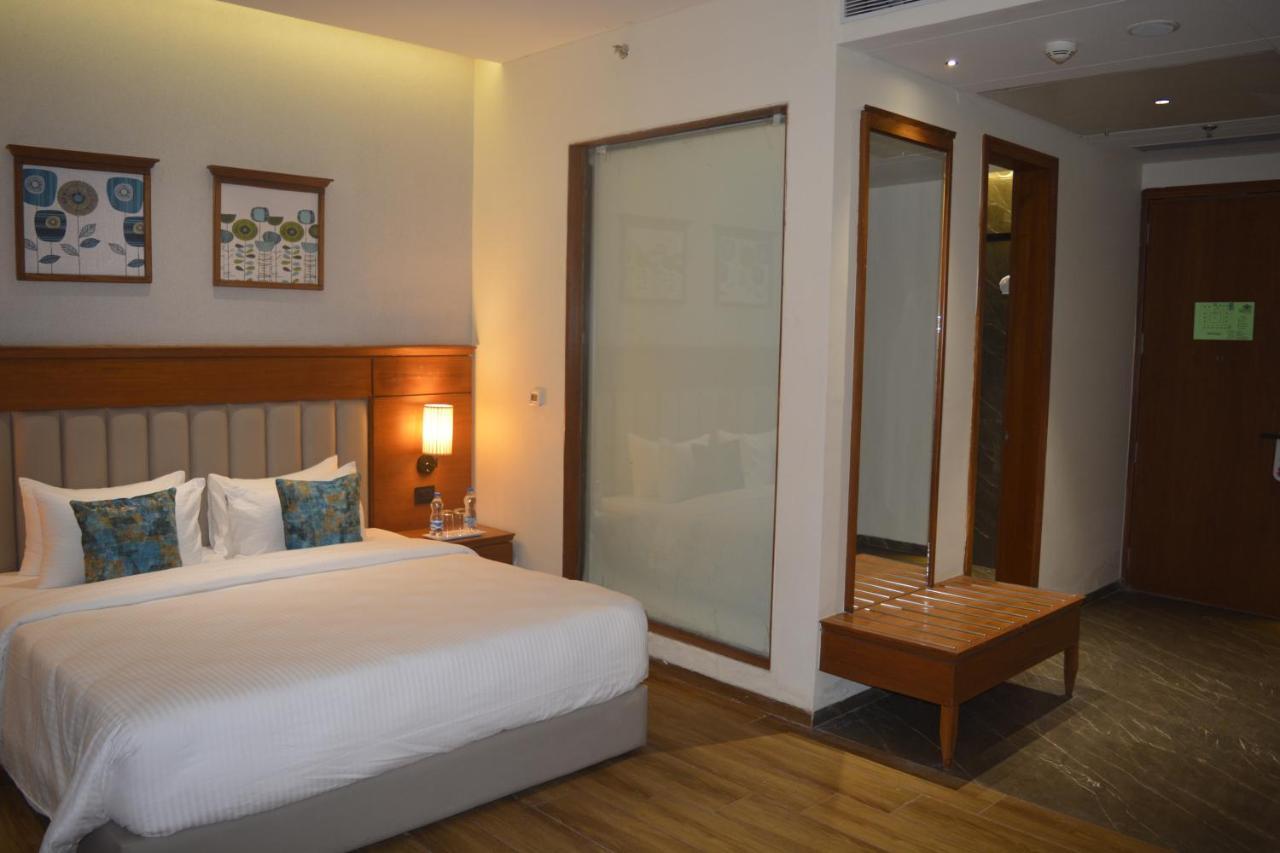 Hotel Sayaji Morbi Exterior foto